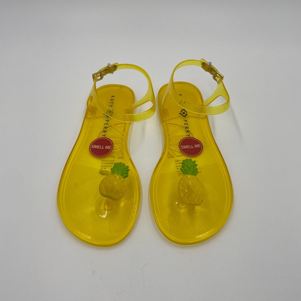 Katy Perry Jelly Sandals with Pineapple Size 8. Never worn